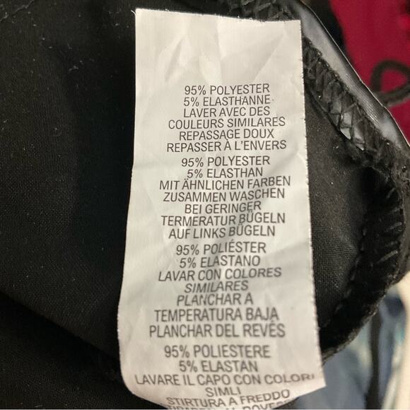 PrettyLittleThing Black Vinyl Extreme Two Piece Set 4/6 Goth Rocker Cosplay Punk - Picture 15 of 16